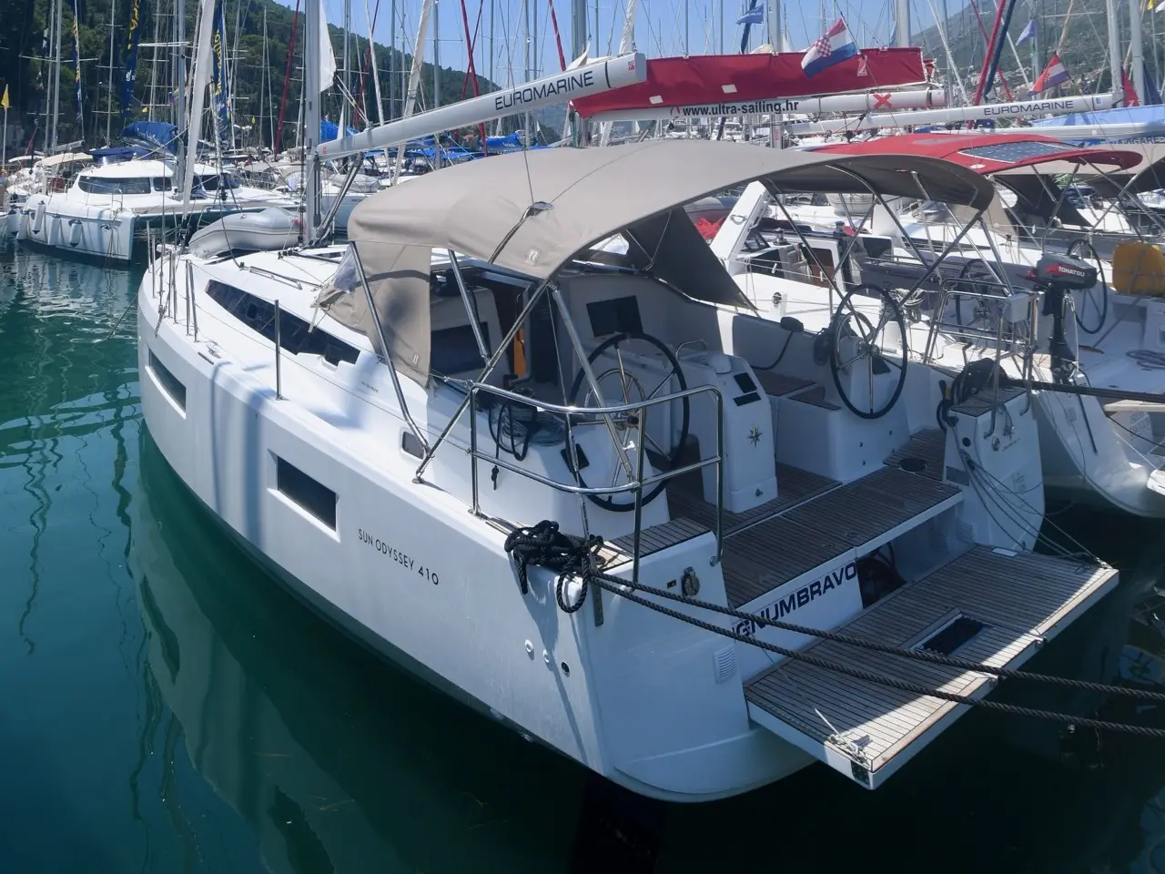 Signum Bravo photo 1