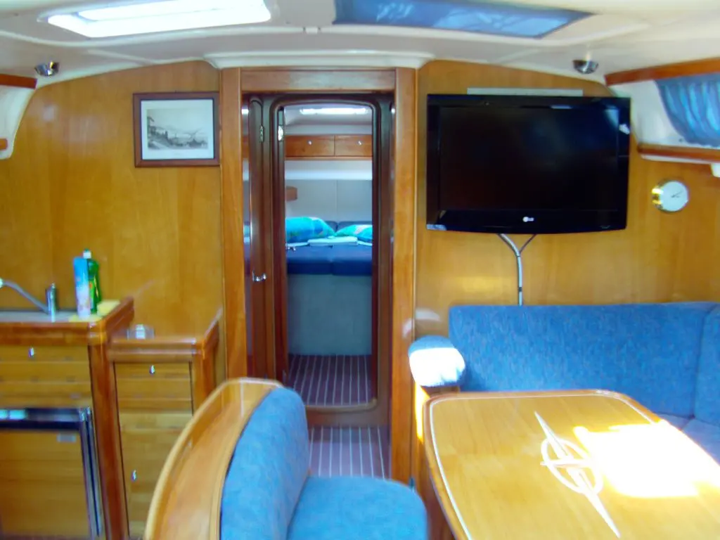 VICTORIA preview 2