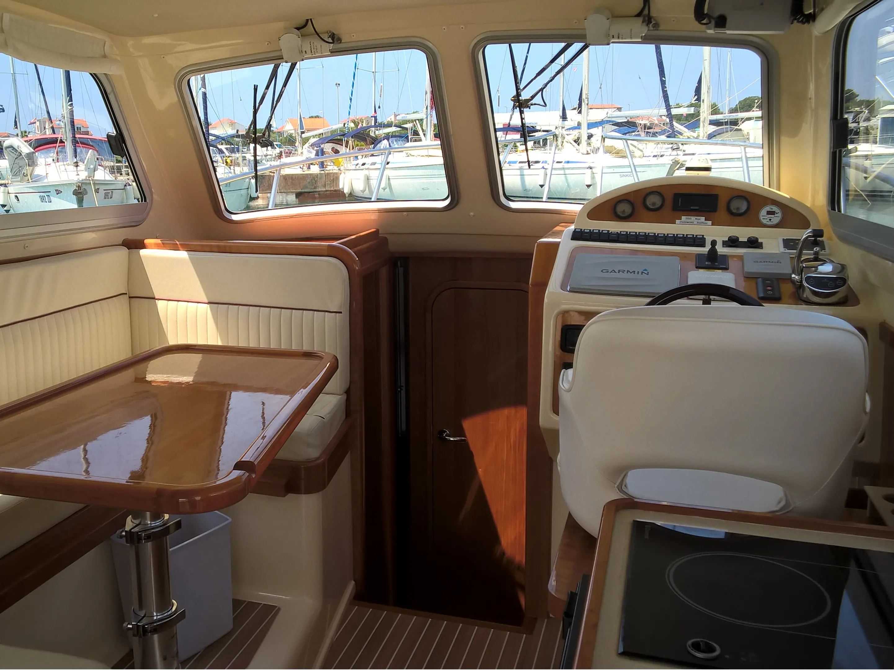 Yacht 286 preview 3