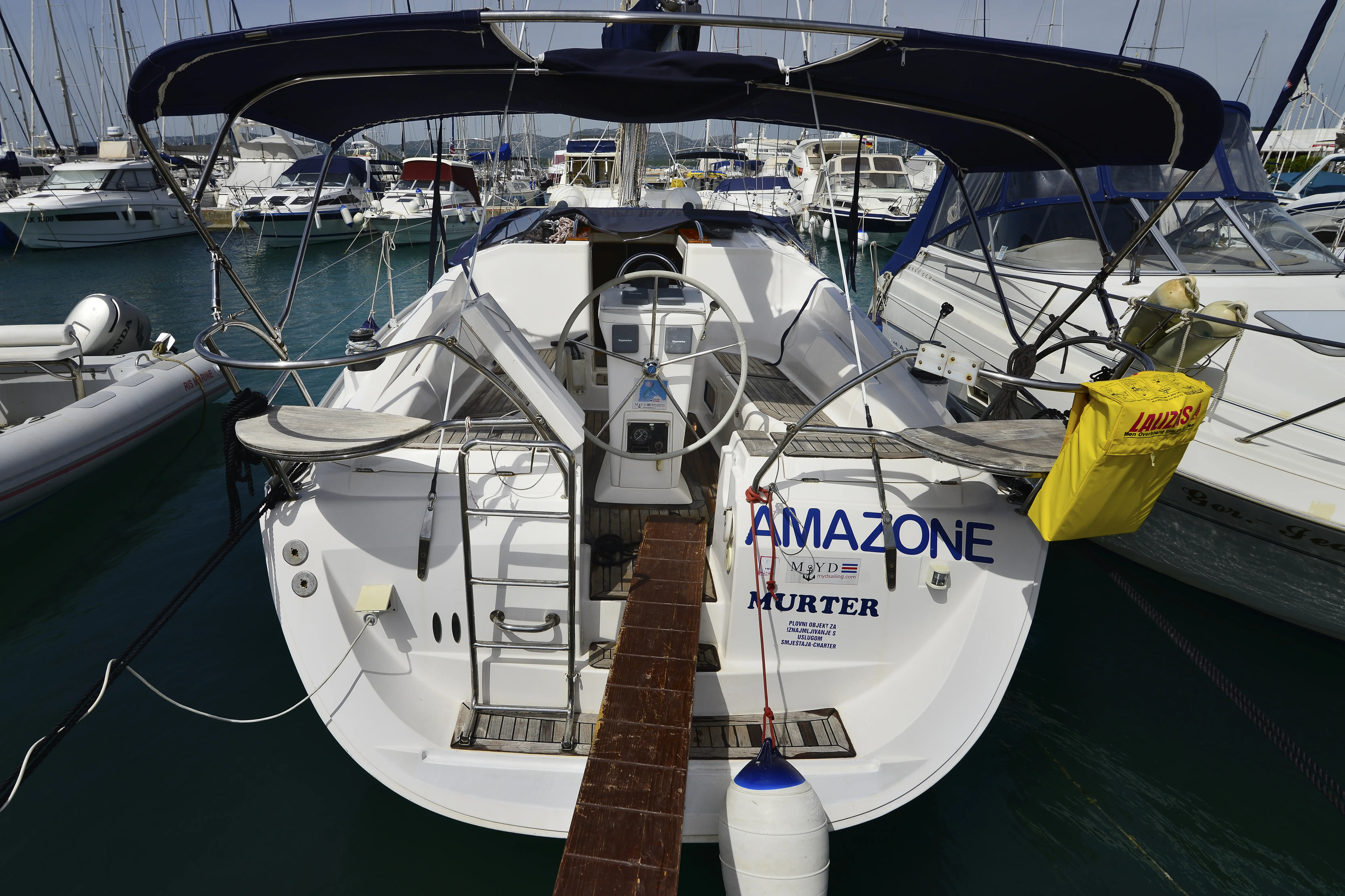 Amazone preview 5