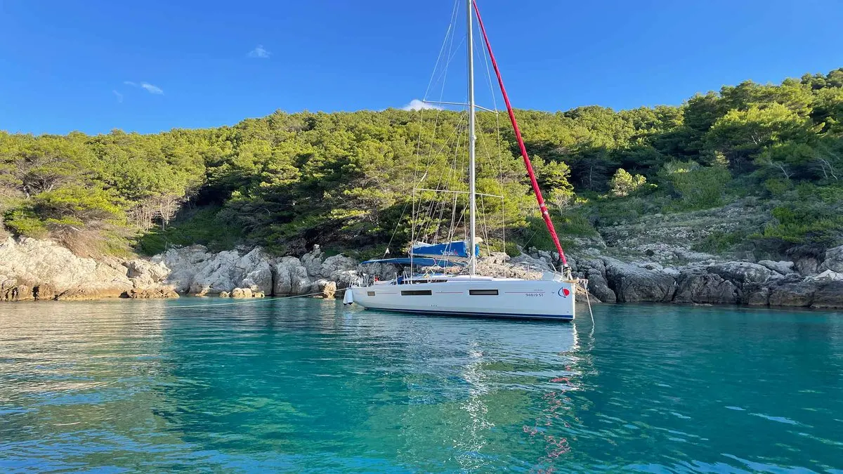 Sunsail 44 SO Classic preview 5