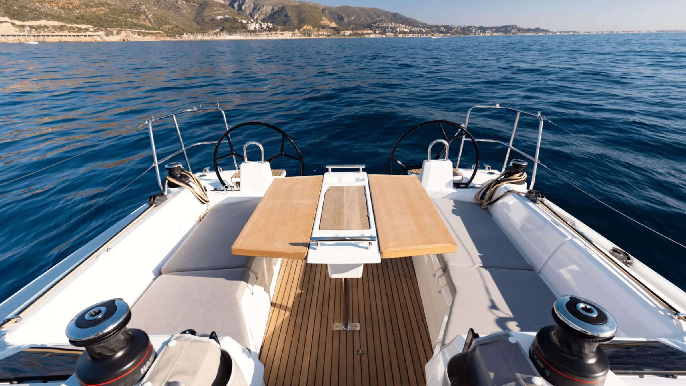 Oceanis 34.1 Premium preview 4