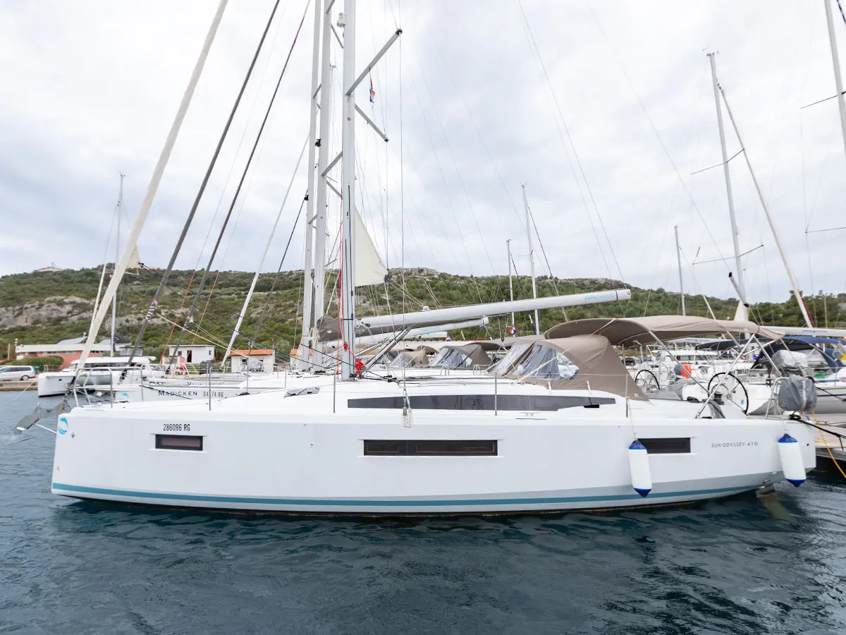 OSKAR  new 2024 (air condition, solar panels) preview 4