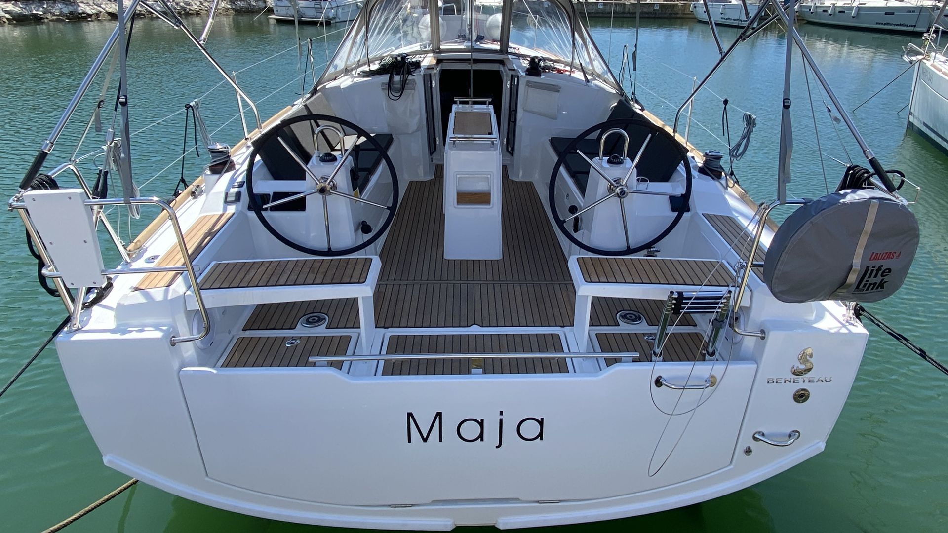 Maja preview 3
