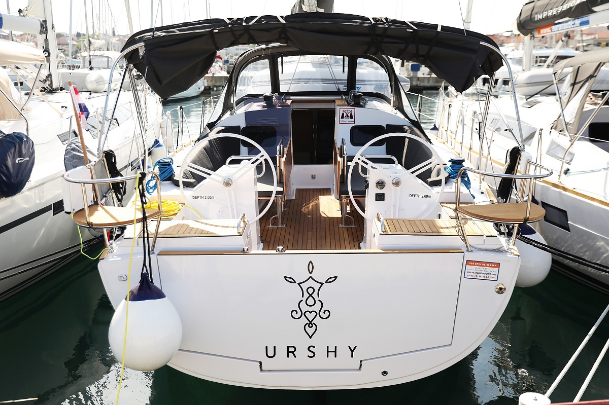 Urshy photo 1