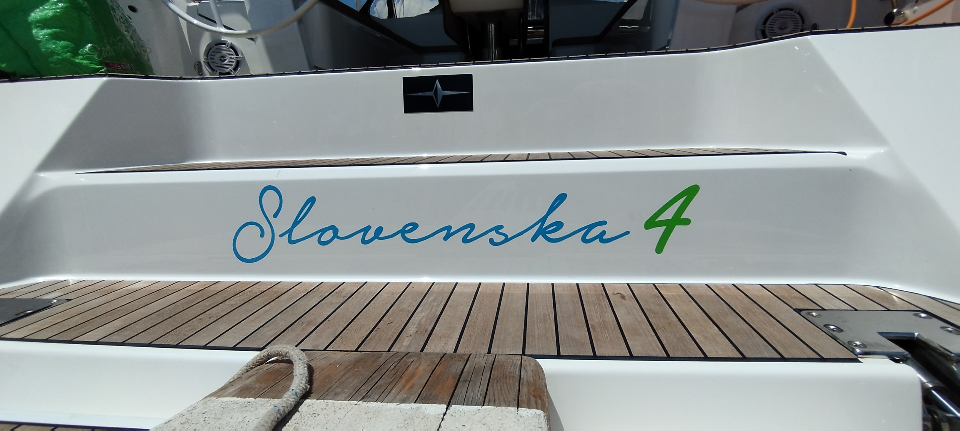 Slovenska 4 preview 3