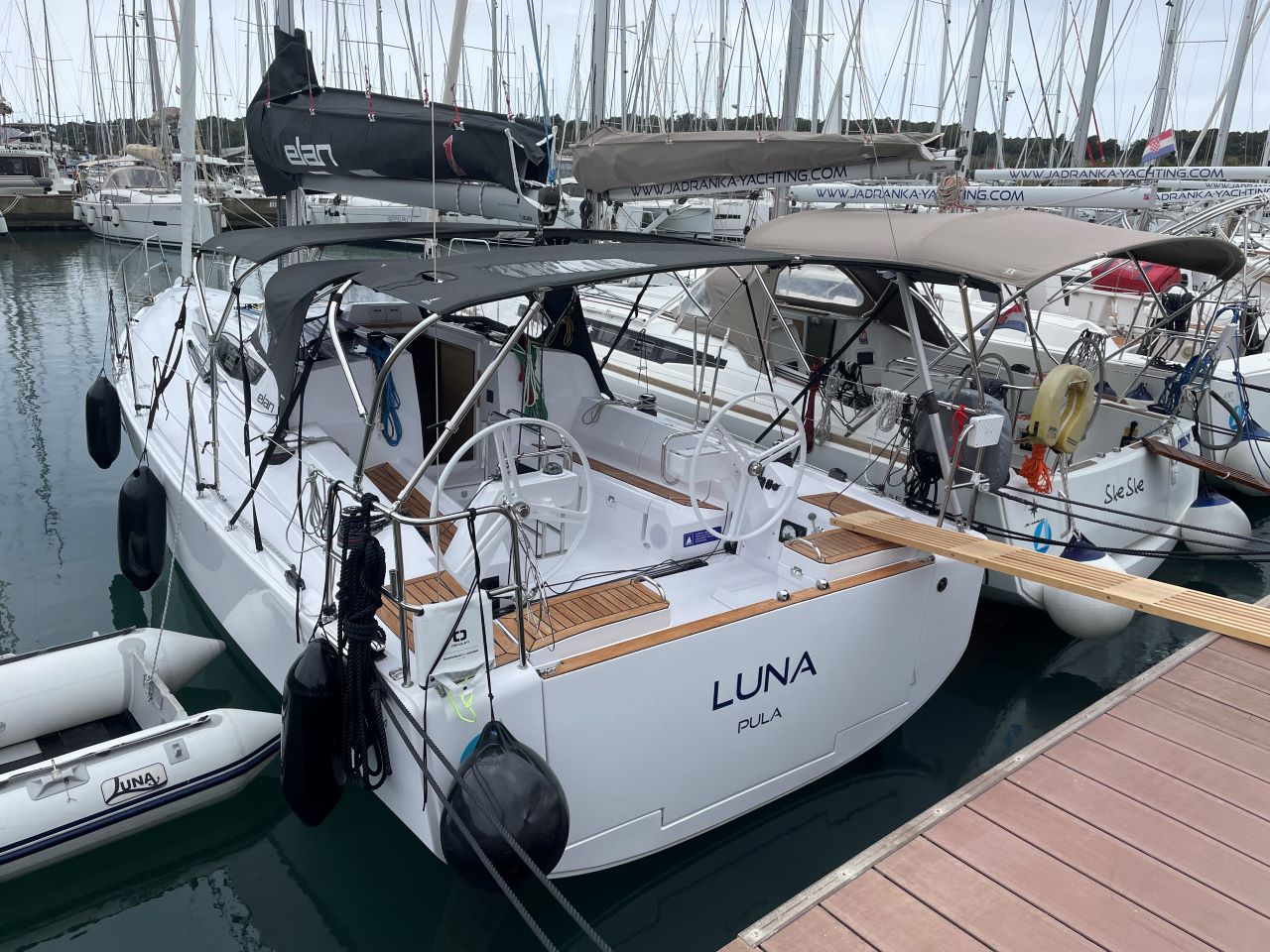 Luna preview 2