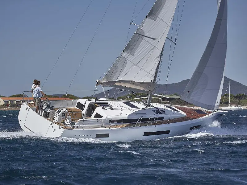 Sunsail 44 SO Classic photo 1