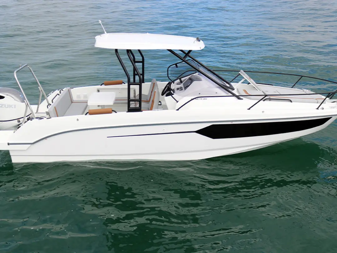 Beneteau 8 photo 1
