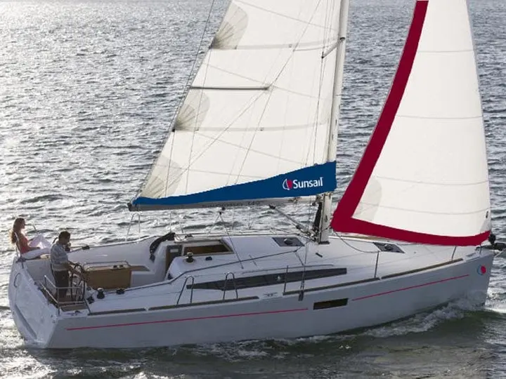 Oceanis 34.1 Premium photo 1