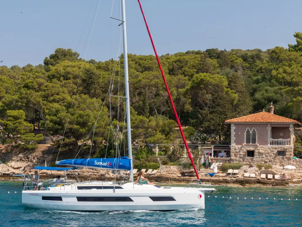 Sunsail 44.4 Premium photo 1