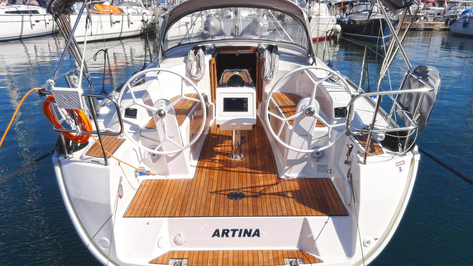 Artina photo 1
